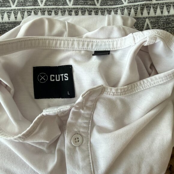 Bundle of Cuts Men’s Henley T-Shirts (3) – Size Large – 2 White + 1 Red – Curved - Picture 2 of 5
